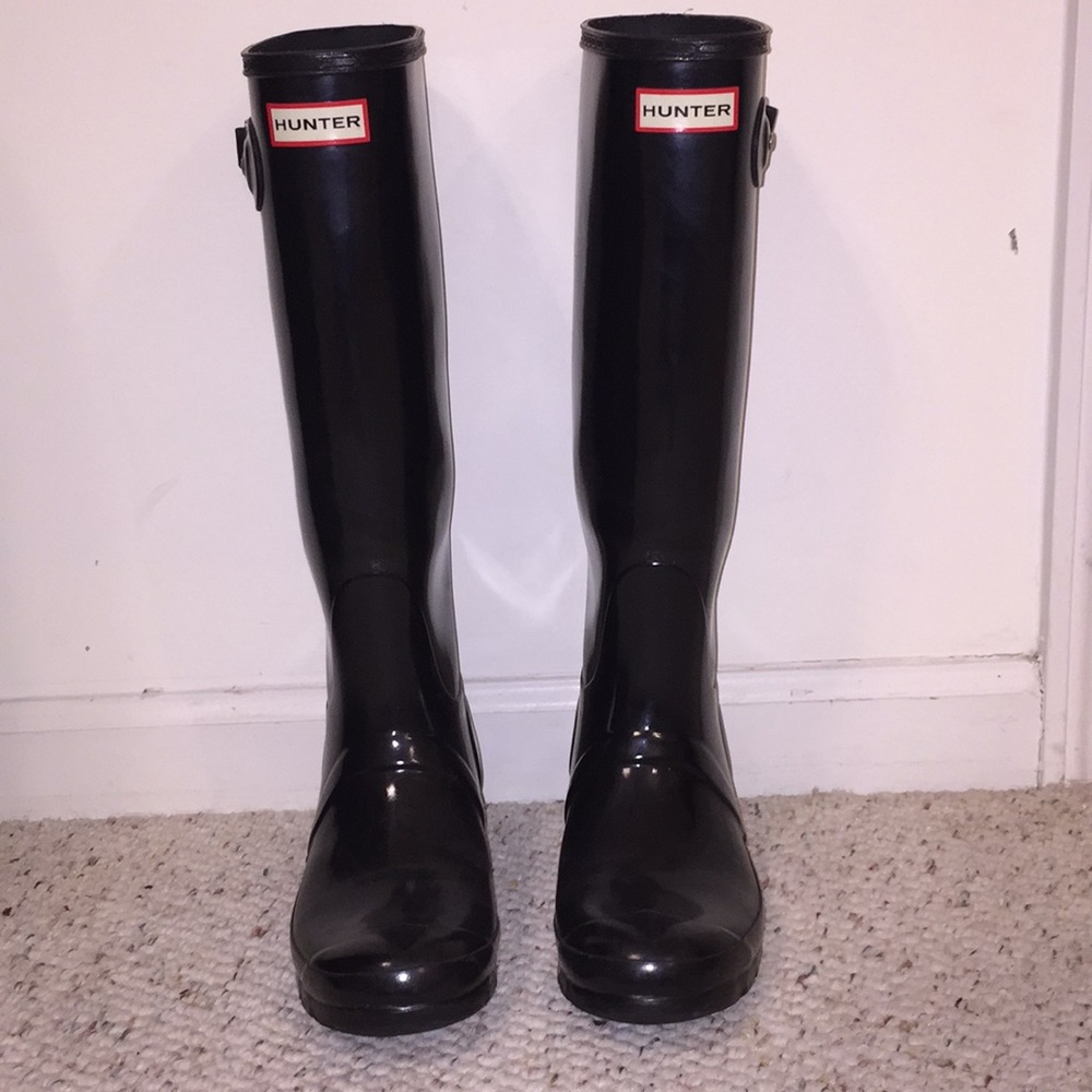 Black shiny hunter boots